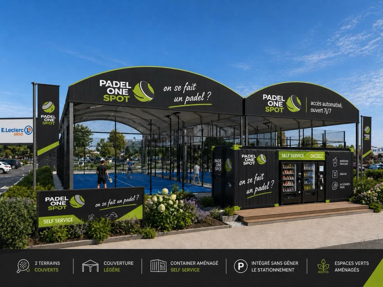 Padel One Spot avec deux terrains couverts, container et espaces verts